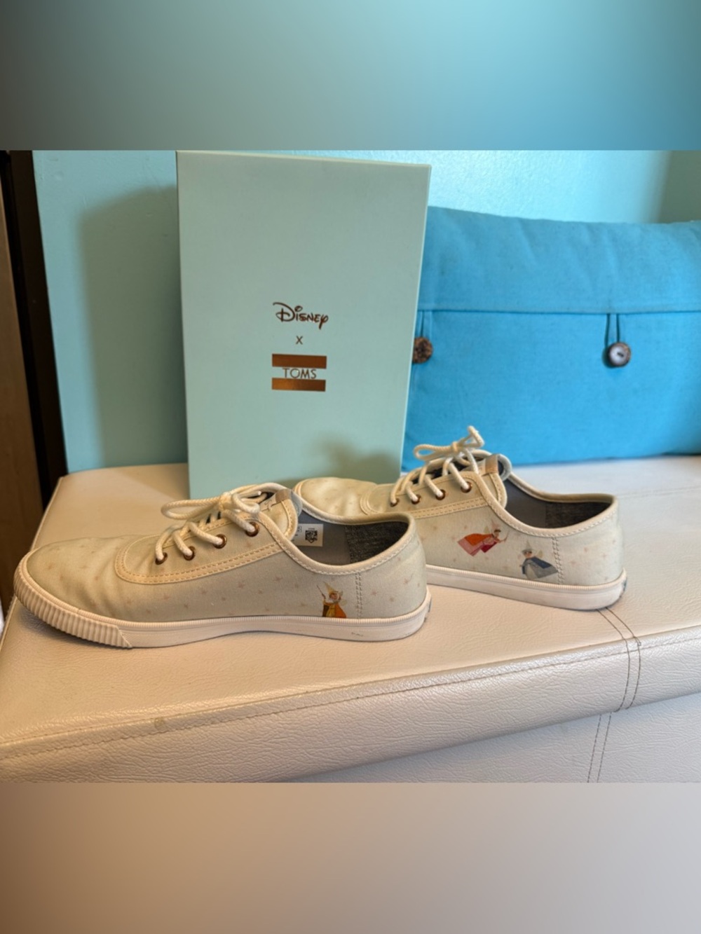 Toms x Disney Three Fairies Women’s Cream Canvas Lace-Up Shoes